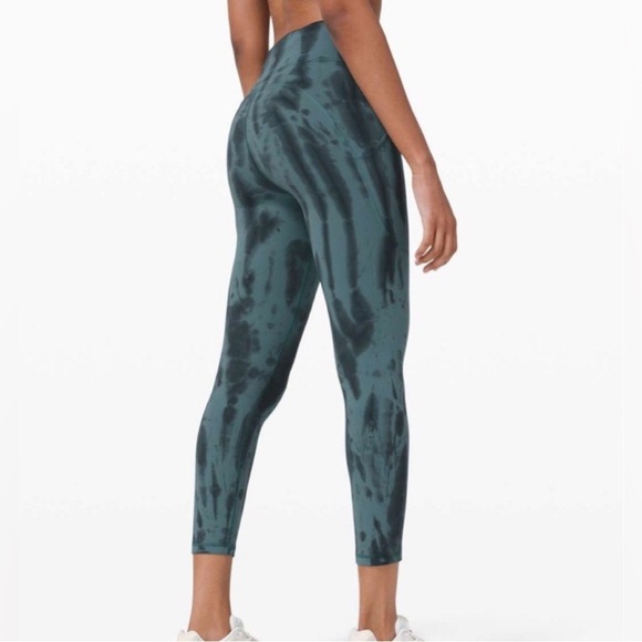 NWOT Lululemon Invigorate HR Leggings 12 - Picture 2 of 6